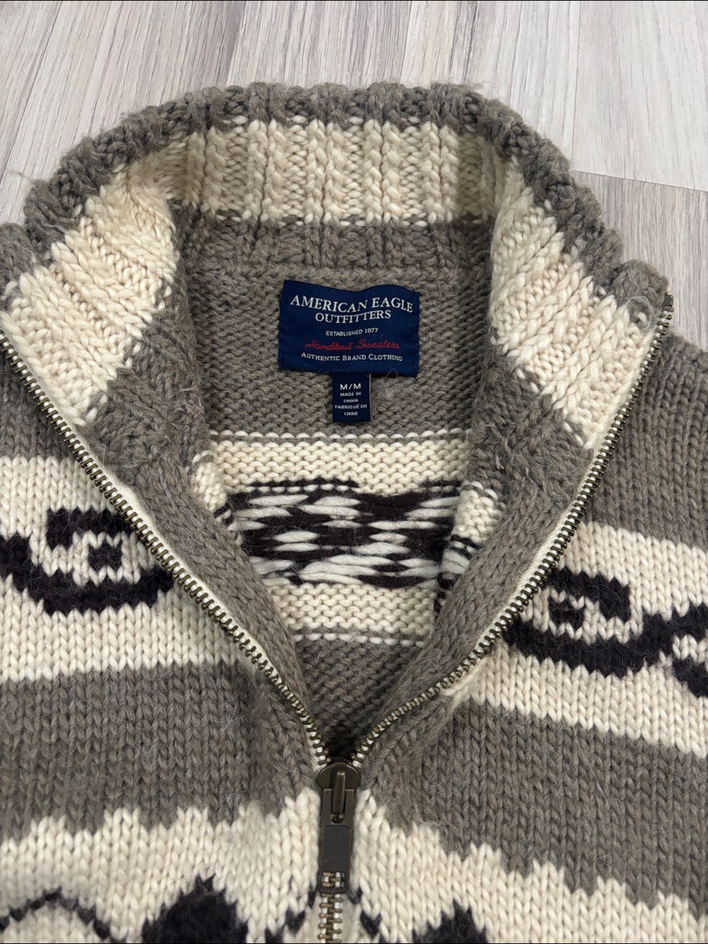American Eagle Outfitters Wool Alpaca Gray & Cream Patterned Zip-Up Sweater Sz M - Picture 5 of 13